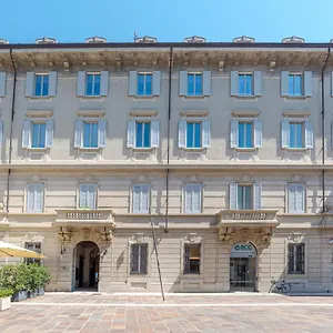 Apartment Del Duomo - By Myhomeincomo